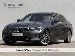 Mineral grey metallic metalizowany Używany 2021 BMW 320 Luxury Line Sedan/Limuzyna | 132 900 zł (Dość drogi)