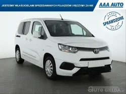 Biały Używany 2021 Toyota Proace Verso City Kombi | 61 499 zł (Dość drogi)