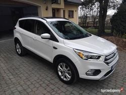Biały Używany 2017 Ford Escape SUV | 49 900 zł (Dobra cena)