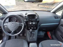 Używany 2011 Opel Zafira Minivan | 18 000 zł (Dobra cena)