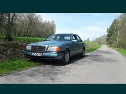Używany 1993 Mercedes C250 | 7500 zł