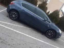 Granatowy Używany 2010 Opel Astra Hatchback | 18 900 zł (Dość drogi)