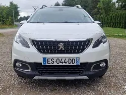 Biały Używany 2017 Peugeot 2008 SUV | 34 000 zł (Uczciwa cena)