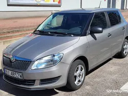 Złoty Używany 2011 Skoda Fabia Hatchback | 12 900 zł (Uczciwa cena)