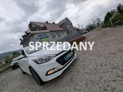 Biały Używany 2017 Hyundai i20 Hatchback | 33 500 zł (Uczciwa cena)