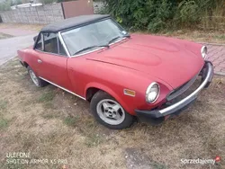 Czerwony Używany 1977 Fiat 124 Kabriolet | 20 000 zł