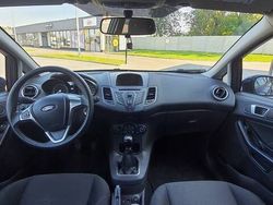 Granatowy Używany 2014 Ford Fiesta Trend Hatchback | 24 600 zł (Dość drogi)