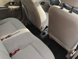 Złoty Używany 2006 Renault Clio III Hatchback | 7900 zł