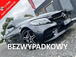 Czarny (metalik) Używany 2021 Mercedes C300 Kombi | 149 900 zł