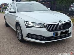 Biały Używany 2019 Skoda Superb Kombi | 85 000 zł (Drogi)