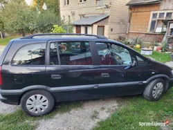 Czarny Używany 2002 Opel Zafira Minivan | 5200 zł