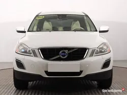 Biały Używany 2011 Volvo XC60 SUV | 43 499 zł (Uczciwa cena)