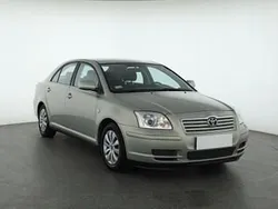 Beżowy Używany 2003 Toyota Avensis Hatchback | 8999 zł (Uczciwa cena)