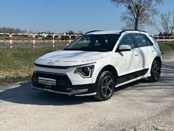 Inny kolor Używany 2022 Kia Niro SUV | 99 999 zł (Uczciwa cena)