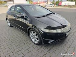 Czarny Używany 2007 Honda Civic Hatchback | 13 850 zł (Uczciwa cena)