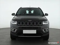 Szary Używany 2018 Jeep Compass SUV | 75 999 zł (Uczciwa cena)