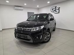 Czarny Używany 2017 Suzuki Vitara SUV | 64 900 zł (Uczciwa cena)
