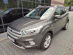 Szary Używany 2018 Ford Kuga Titanium SUV | 57 900 zł (Uczciwa cena)