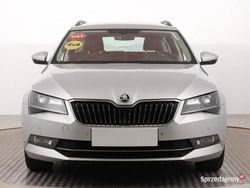 Srebrny Używany 2016 Skoda Superb Kombi | 45 999 zł (Uczciwa cena)