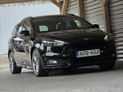 Czarny Używany 2018 Ford Focus ST Hatchback | 69 900 zł (Uczciwa cena)