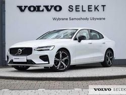 Biały Używany 2024 Volvo S60 Sedan/Limuzyna | 158 900 zł (Uczciwa cena)
