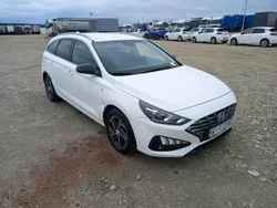 Biały Używany 2023 Hyundai i30 Kombi | 45 600 zł