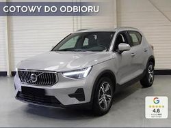 Srebrny Nowe 2025 Volvo XC40 Core SUV | 174 300 zł