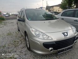 Srebrny Używany 2007 Peugeot 307 Hatchback | 7900 zł
