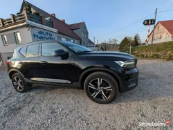 Czarny Używany 2018 Volvo XC40 SUV | 89 900 zł (Uczciwa cena)