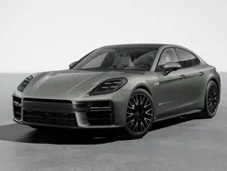 Porsche Panamera 4