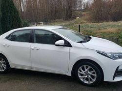 Biały Używany 2018 Toyota Corolla Sedan/Limuzyna | 50 000 zł (Dość drogi)