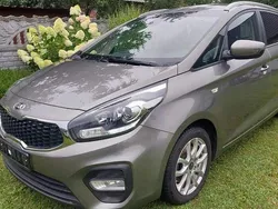 Szary (metalik) Używany 2017 Kia Carens 2 Minivan | 35 500 zł (Super Cena)