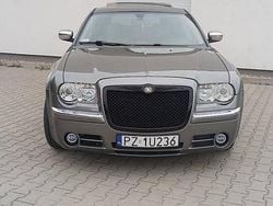 Szary Używany 2006 Chrysler 300C Kombi | 20 999 zł