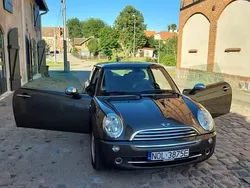 Grafitowy Używany 2006 Mini ONE Hatchback | 15 900 zł (Uczciwa cena)