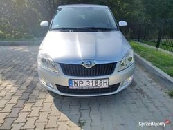 Srebrny Używany 2014 Skoda Fabia Hatchback | 17 700 zł (Dobra cena)
