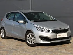 Srebrny (metalik) Używany 2017 Kia Ceed 2 Hatchback | 64 500 zł