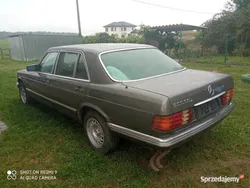 Brązowy Używany 1984 Mercedes 500 Sedan/Limuzyna | 15 000 zł