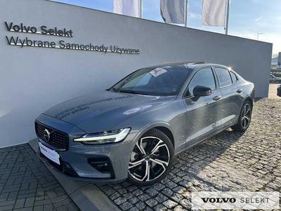 Szary Używany 2024 Volvo S60 Sedan/Limuzyna | 176 900 zł (Dość drogi)