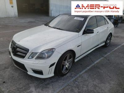 używany Mercedes E63 AMG 6.2dm 518KM 2010r. 202 357km