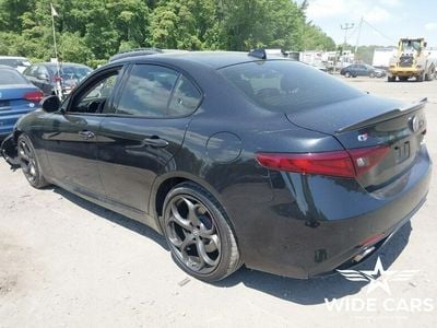 Czarny (metalik) Używany 2017 Alfa Romeo Giulia Ti Sedan/Limuzyna | 48 600 zł