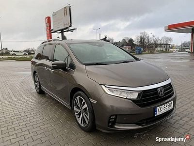Używany 2021 Honda Odyssey Touring Minivan | 178 500 zł