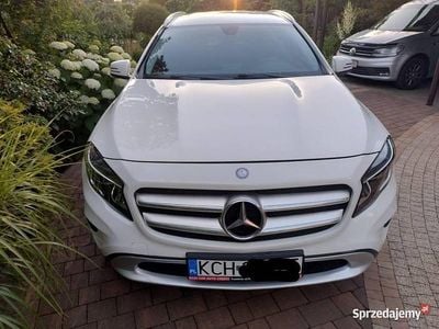 Używany Mercedes GLA250 2015 Biały SUV