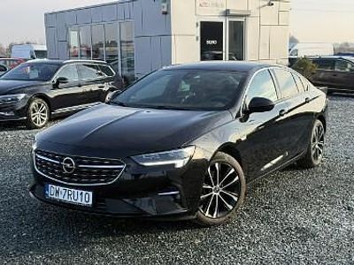 Czarny Używany 2022 Opel Insignia Country Tourer Kombi | 69 900 zł (Uczciwa cena)