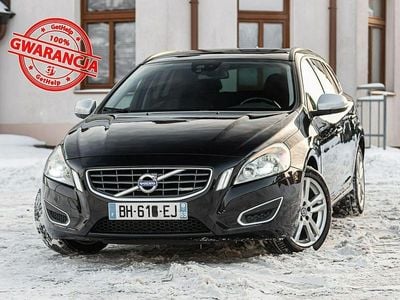 Czarny Używany 2012 Volvo V60 R-Design Kombi | 28 700 zł (Dość drogi)