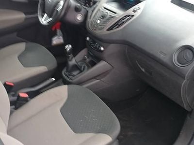 Używany 2016 Ford Tourneo Courier Minivan | 25 900 zł