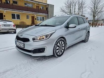 Srebrny Używany 2016 Kia Ceed Hatchback | 29 900 zł (Uczciwa cena)