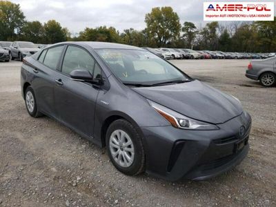 używany Toyota Prius 1.8dm 121KM 2019r. 105 994km