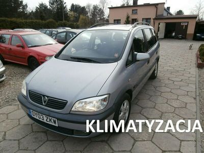 używany Opel Zafira 1.8dm 116KM 2003r. 151 000km