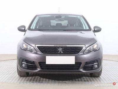 używany Peugeot 308 1.2 PureTech