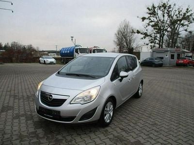 Używany Opel Meriva 100 KM (73 kW) 2013 Srebrny (metalik) Minivan
